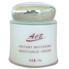 愛華化妝品 產(chǎn)品視覺美學(xué)與店鋪裝修設(shè)計探索，兼論嬰兒用品陳列的溫馨藝術(shù)